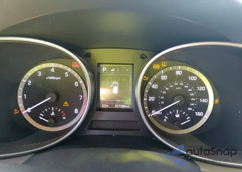 2017 Hyundai Santa Fe Se z USA, uszkodzony, nr VIN KM8SMDHF1HU237593